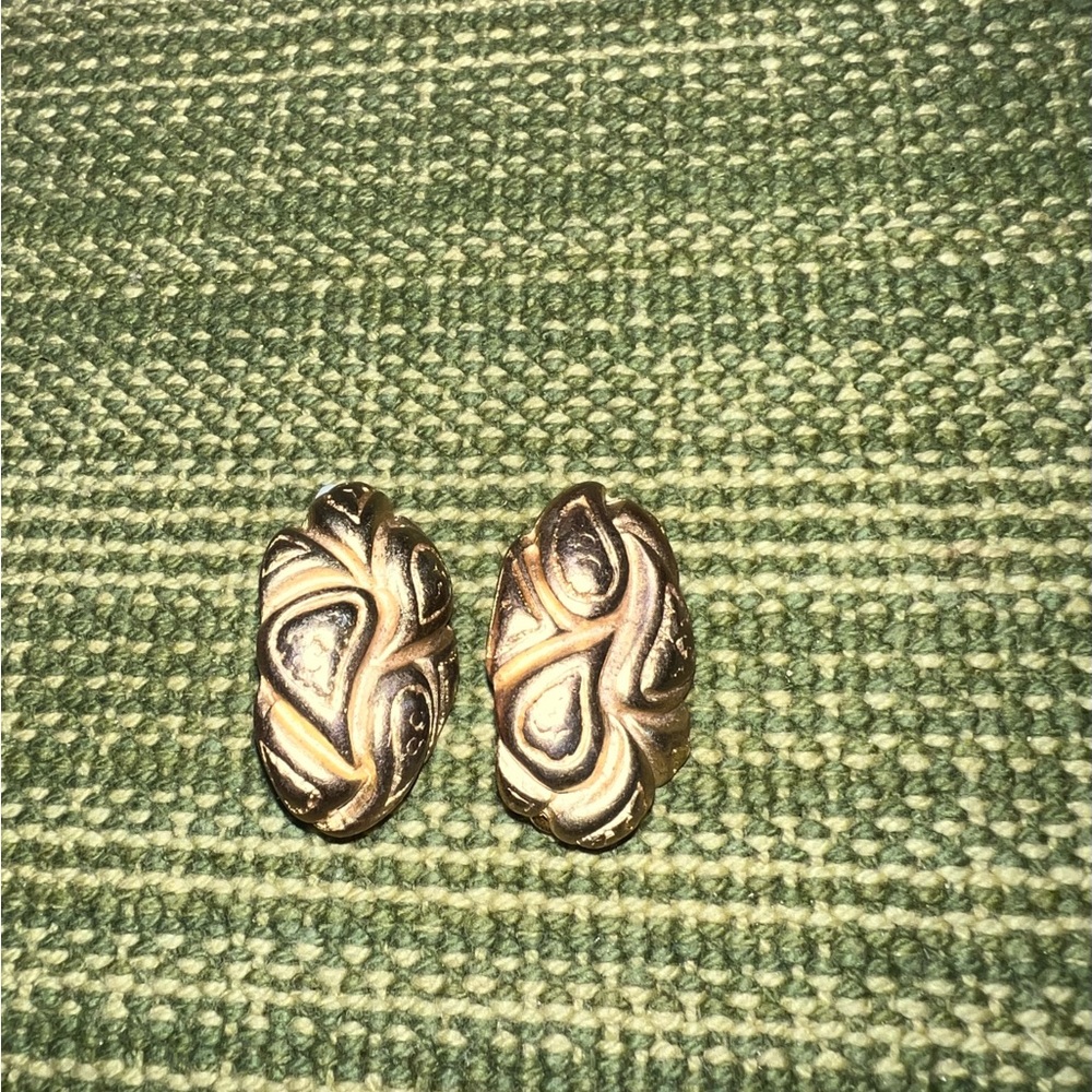Elegant Gold and Black Earrings